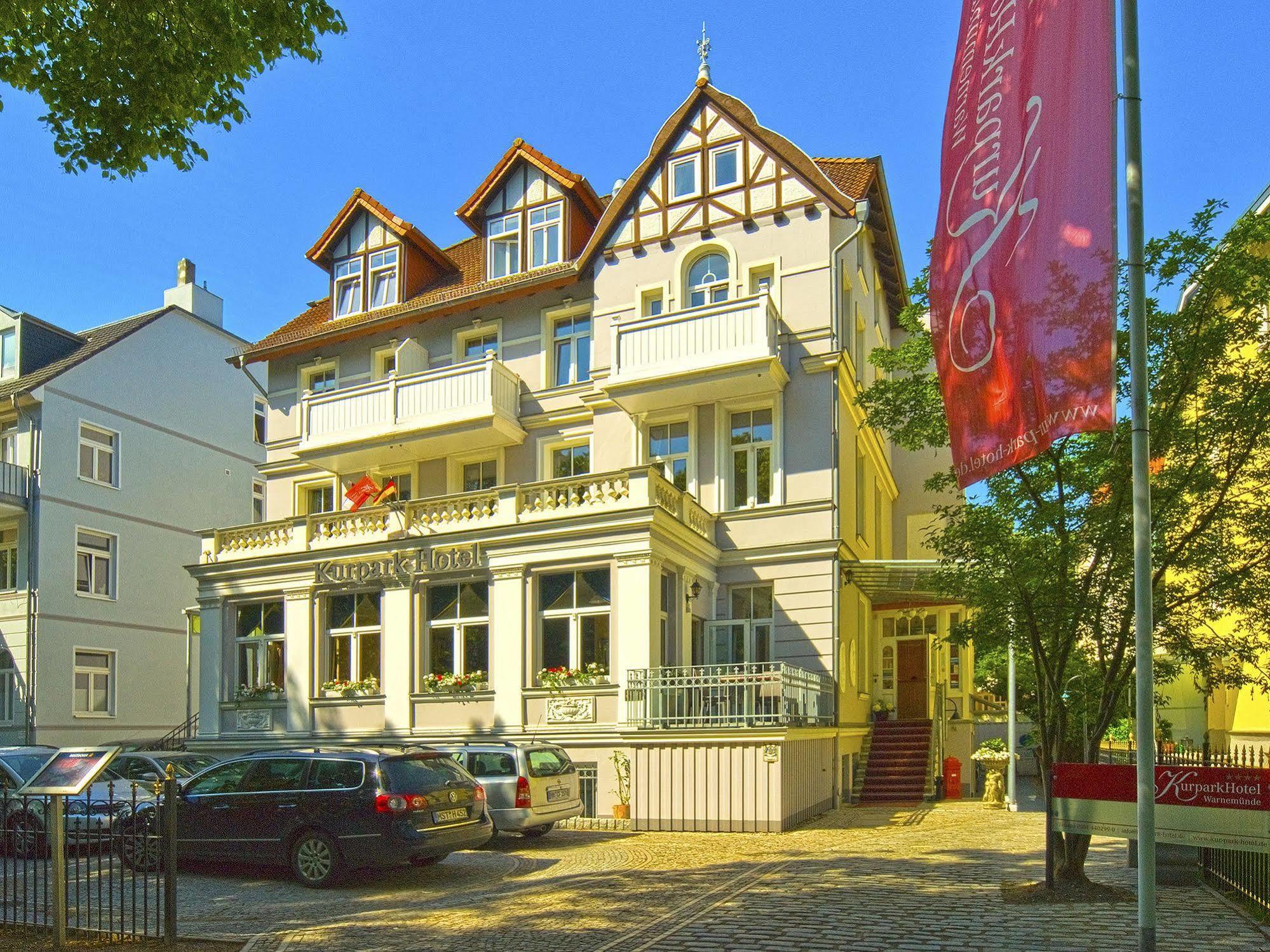 Kurparkhotel Warnemuende Росток Экстерьер фото